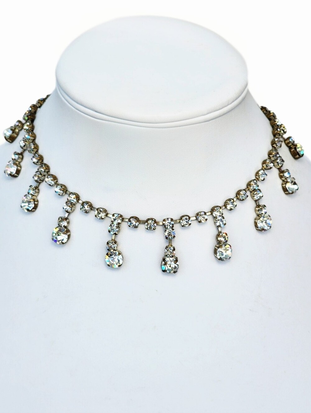 BEAUTIFUL VINTAGE Prong Set Crystal Goldtone Choker Necklace